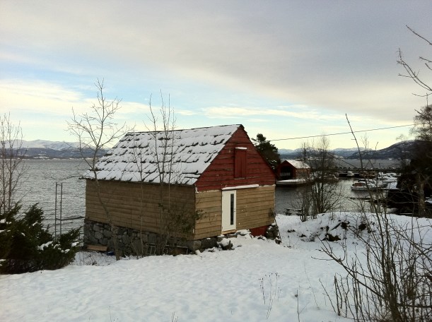 Naustet under oppussing desember 2012.